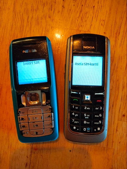 Nokia 6021+Nokia 2310+laturi
