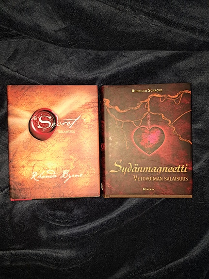 The Secret & Sydänmagneetti kirjat