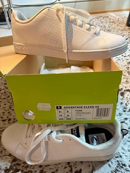 Adidas miesten tennarit, US koko 8 eli 42
