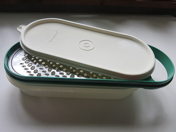 Raastin Tupperware