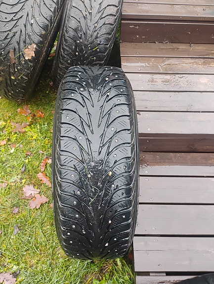 Nokian Nordman CTD nastarenkaat vanteilla