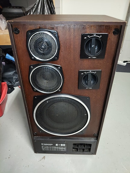 Radiotehnika S-90 kaiutin