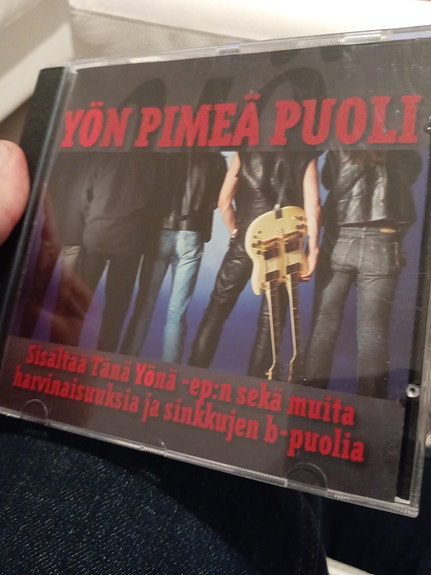 Yö Yön Pimeä Puoli