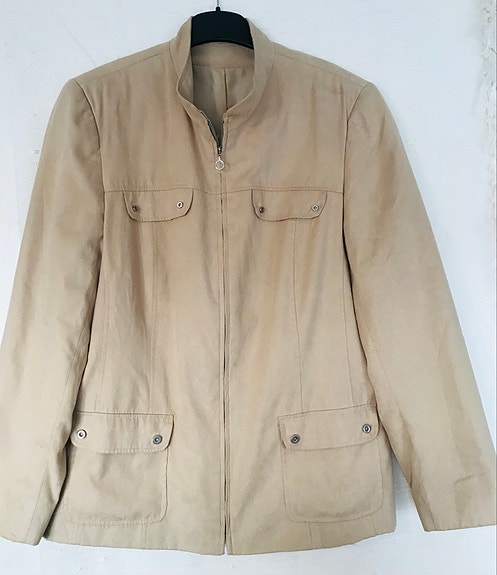Naisten beige jakku koko 42
