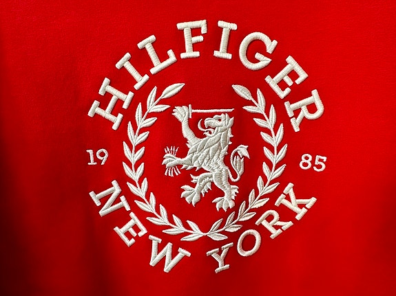 Tommy Hilfiger huppari