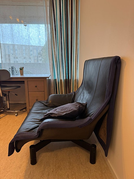 Italian designer lounge chair