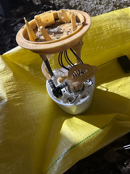 Polttoaineen syöttöyksikkö