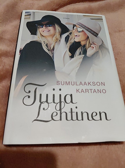 Tuija Lehtinen Sumulaakson kartano Kirjat