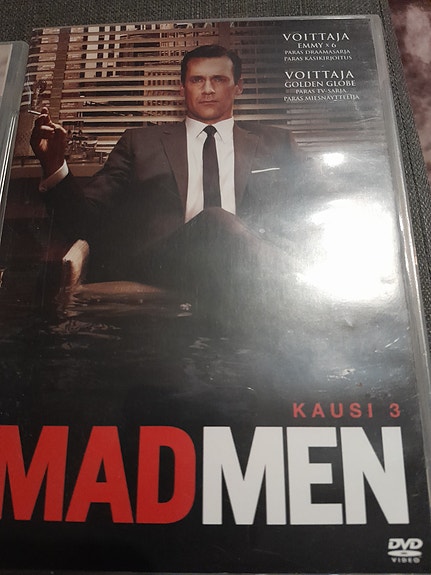 MAD MEN tuotantokaudet 3 ja 4 DVD