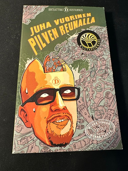 Juha Vuorinen Pilven Reunalla Kirja