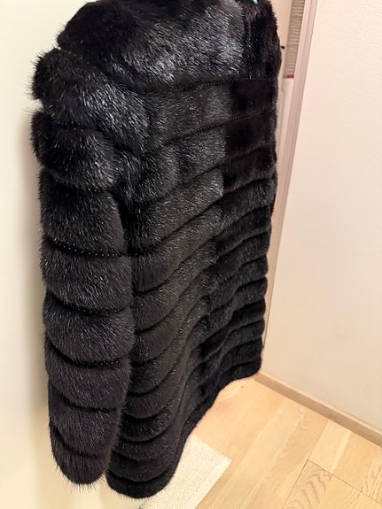 Minkkiturkki,jakku,kääntöturkki,musta,uudehko,S