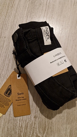 Mustat slim farkut 134