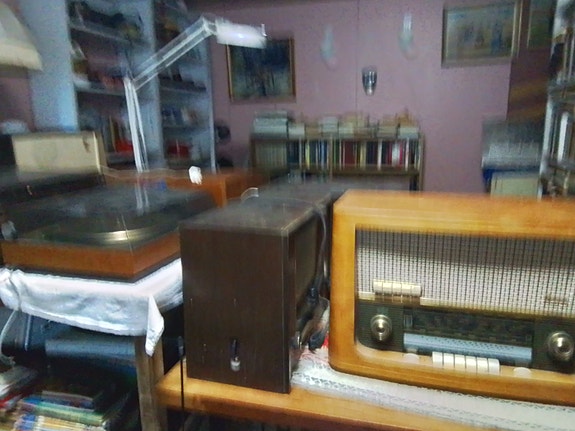 Vintage levysoitin ja radioasetelma