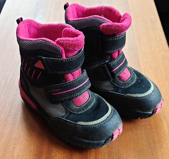 Superfit gore-tex talvikengät, 29