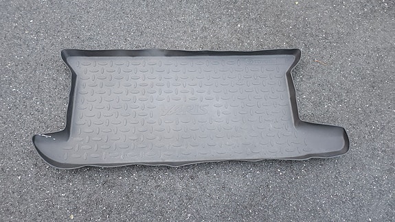 Toyota Yaris (2005-2011) tavaratilan kaukalomatto