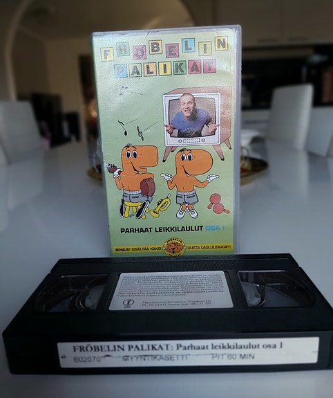Fröbelin palikat Parhaat leikkilaulut osa I vhs kasetti