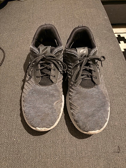 Adidas Juoksukengät