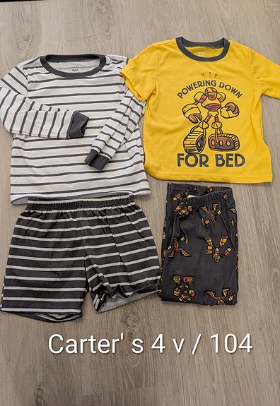 Yöpuku / pyjama -setti  , koko 98/104 ( 4 v)