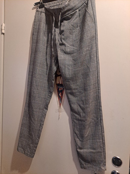 Vero Moda Housut S harmaa ruudullinen