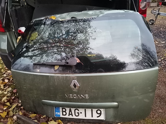 Megane 2 farmarin takaluukku