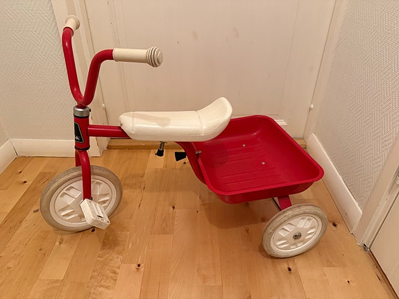 Retro kolmipyöräinen
