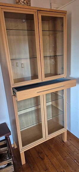 Vitriini Ikea Bjursta