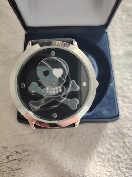 Skull Design  Rannekello Musta Nahkaranneke