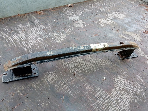 Mondeo mk4 takapuskurin palkki