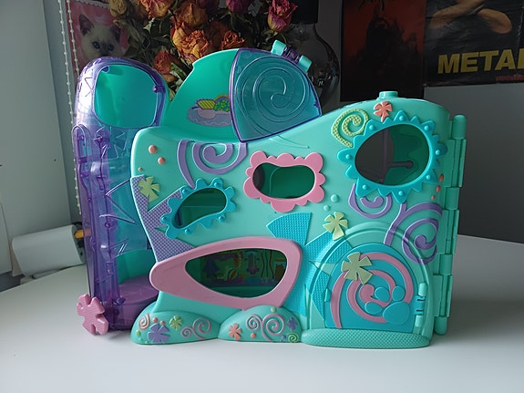 Littlest Pet Shop -talo