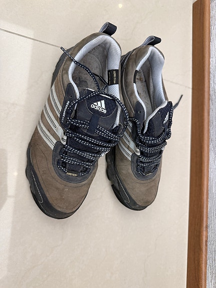 Adidas vapaa-ajan kenkä 40 2/3
