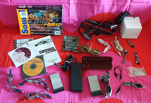 Kaapeleita + Sound Blaster .... / .....