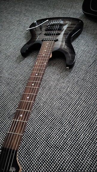 Ibanez Sähkökitara SA160QM-TG