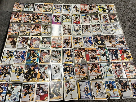 NHL jääkiekkokortteja boston bruins 411kpl