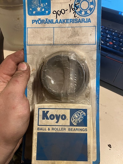 Toyota Starlet Etupyöränlaakeri Koyo 84-89