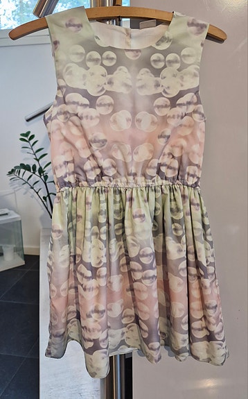 Juhlamekko 146cm