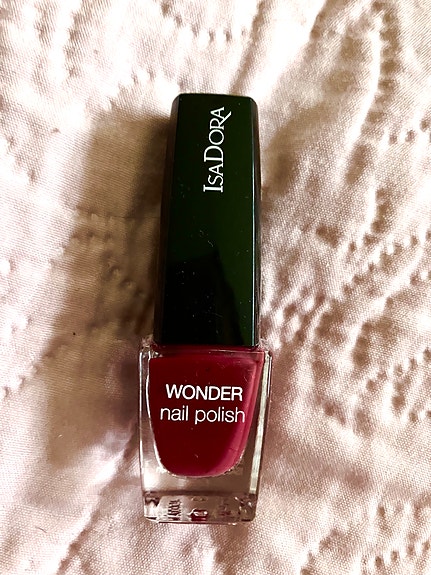 Isadora Wonder kynsilakka 130 Red Plum