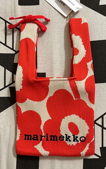 Marimekko Unikko Knitted Mini Tote olkalaukku