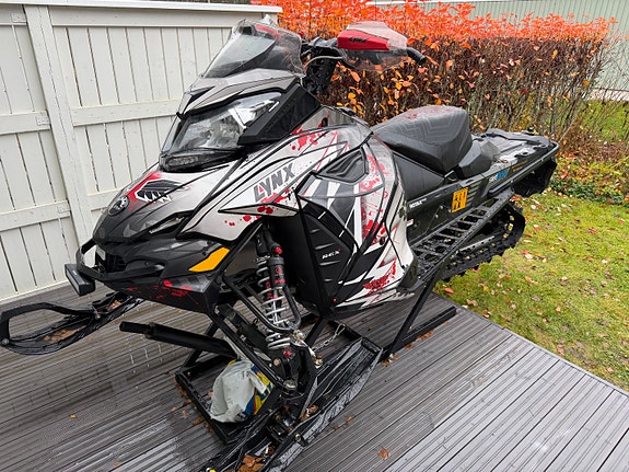 Lynx x-trim 800RE 3500