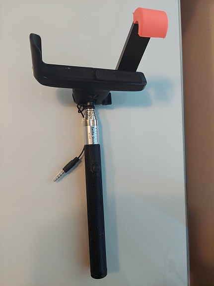 Selfiestick, selfiekeppi, Kitvision wired