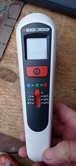 Black and Decker lämmöntunnistin
