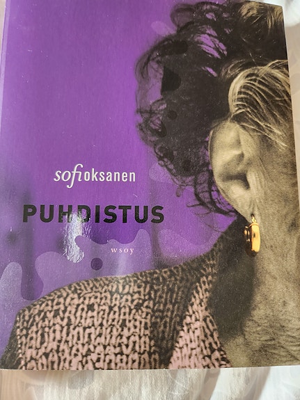 Sofi Oksanen Puhdistus Kirja