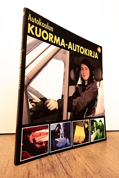 Autokoulun Kuorma-auto kirja