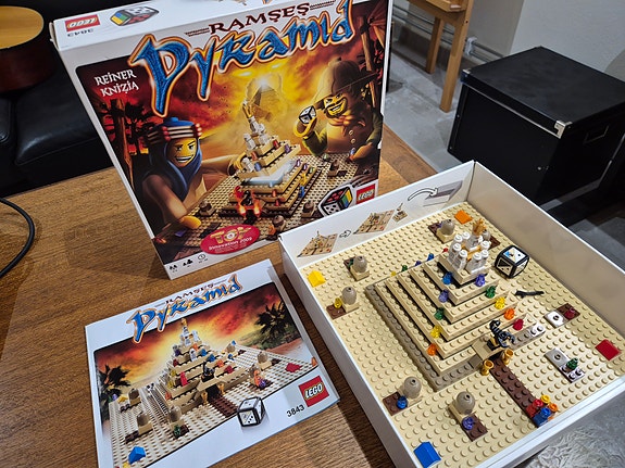 LEGO Ramses Pyramid peli Tori
