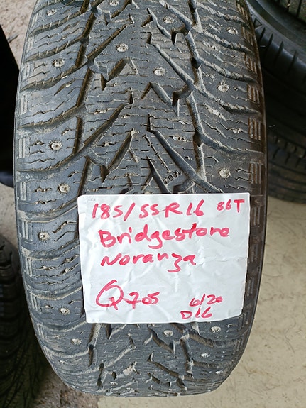 NASTARENKAAT   185/55R15 86T    Bridgestone Noranza  dot16  Q705