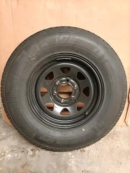 Highway Terrain 255/70R16 M+S rengas teräsvanteella
