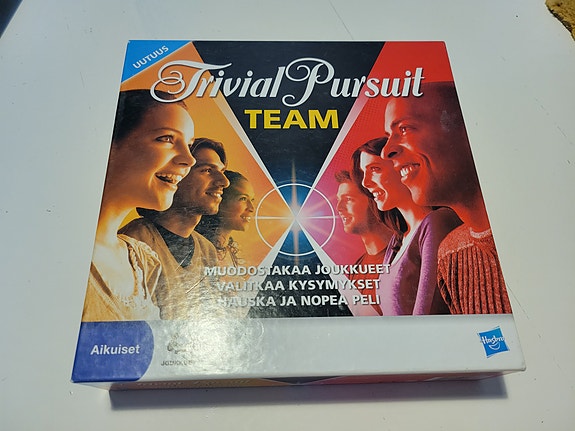 Trivial Pursuit Teams lautapeli