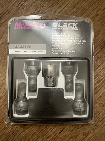 Mc guard special anti theft screws for egolf and Renault Megane 3 RS
