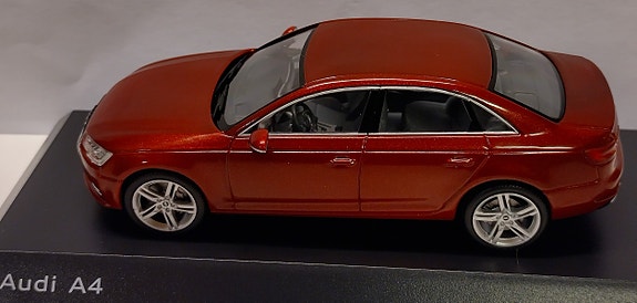 Pienoismalli Audi A4 2015   1/43