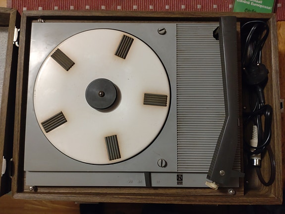 Vintage matka levysoitin