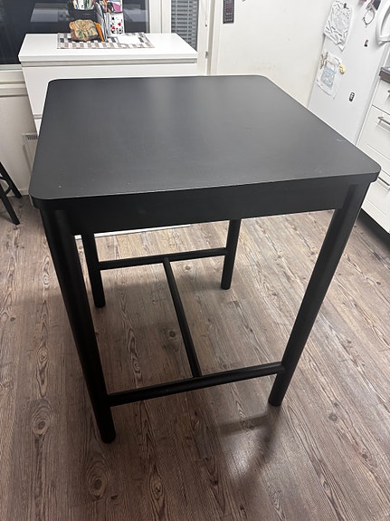 Rönninge korkea pöytä